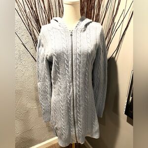 🌸OLD NAVY BABY BLUE CABLE KNIT LAMBS WOOL ZIP CARDIGAN SIZE MEDIUM🌸
